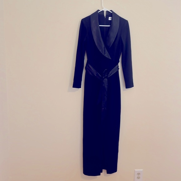 Eliza J long sleeve Tuxedo grown women maxi black dress size 4 NWOT - Picture 3 of 10